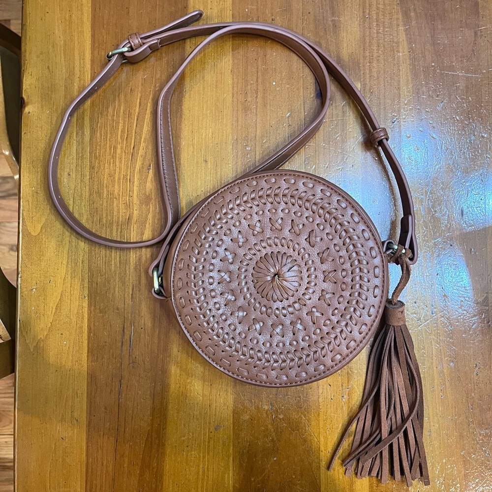 Anthropologie woven circle mini crossbody bag with tassel